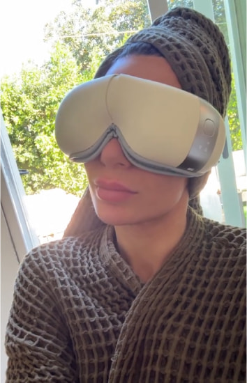 <a href='https://www.instagram.com/elenzmart#' target='_blank'>Elenzmart</a>